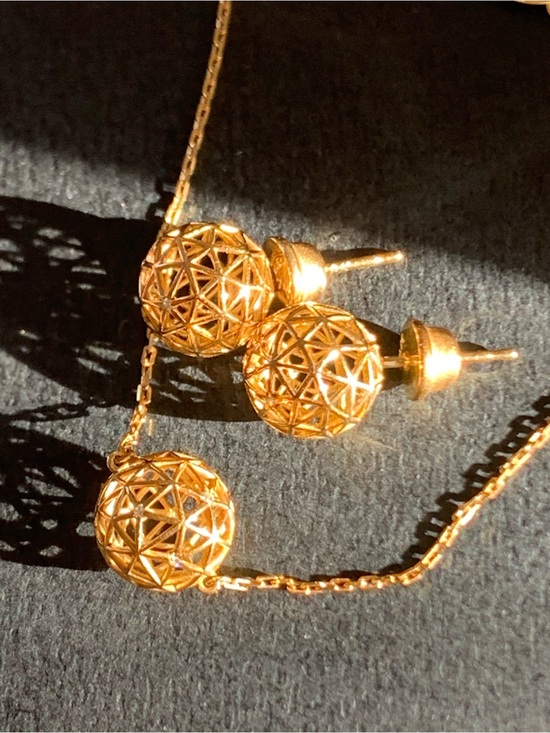 Jewelry - 18k Gold Filigree Sphere Necklace and Stud Earrings Set